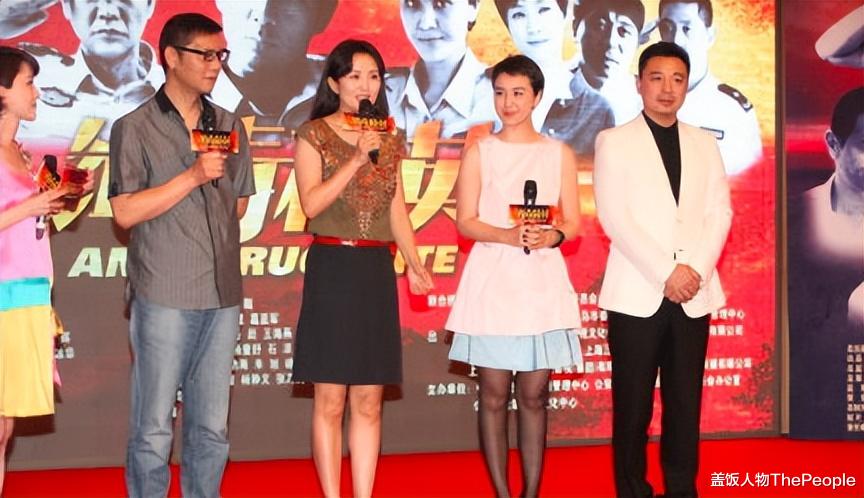 李佳航|女星被骚扰时男星的反应：大张伟李佳航真男人，黄渤王一博看热闹