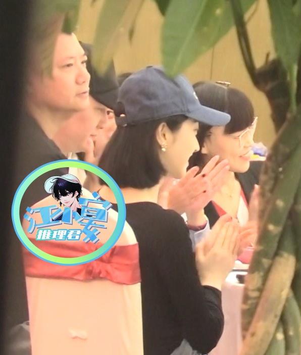 景甜|冯绍峰景甜新戏开机,男方陷中年发福风波,景甜生图又白又美