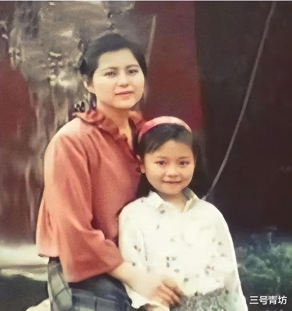 张靓颖|张靓颖：痴爱冯轲15年，被骗走亿万身家，离婚4年后两人天差地别