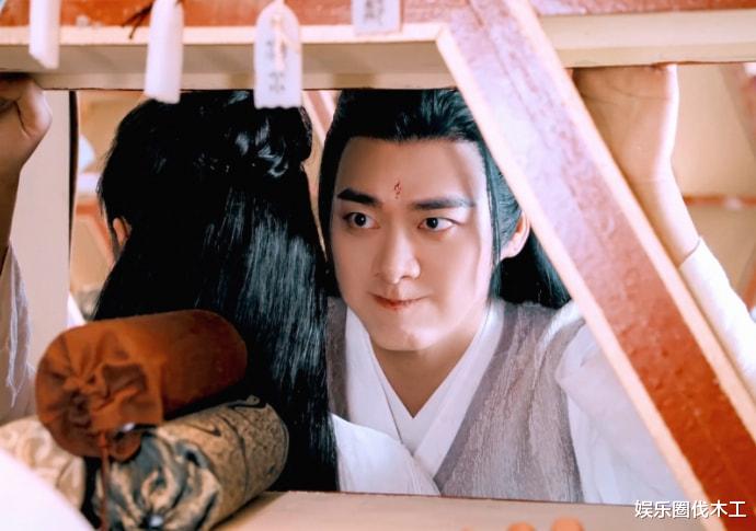 高圆圆|李易峰新剧首播破一亿播放量,却被一二星刷屏,差评理由出奇一致