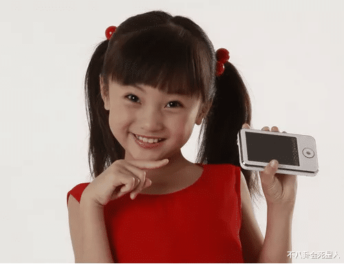 美丽|人前风光无限，人后被亲妈当成“提款机”，这5位童星满是辛酸泪