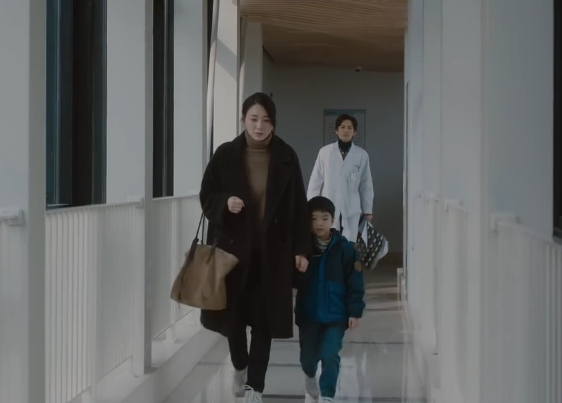 钟汉良|钟汉良央视大剧太狠！播6集几乎无差评，口碑炸了，或成年度剧王