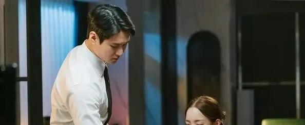 |30岁不到却离婚12次,她是为了什么?