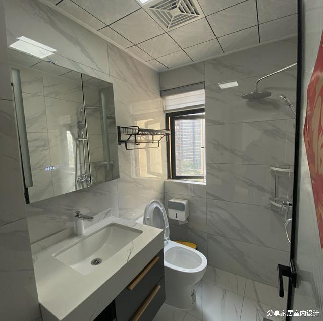 89平小三房装修现代简约风格,花了19W,把客厅阳台封起来太爽了