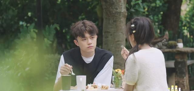 相遇的夏天|《相遇的夏天》女三养备胎?吃醋赌气,接受不喜欢男生的投喂