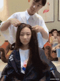 千万网红痞幼剧本翻车?接在国外的弟弟回家见男友,网友:封S吧