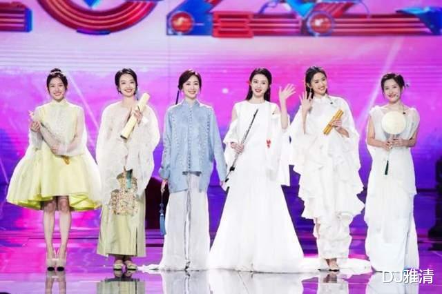 网络春晚|各地春晚开启PK模式，2022年22台春晚收看指南，川渝合办或成“黑马”？