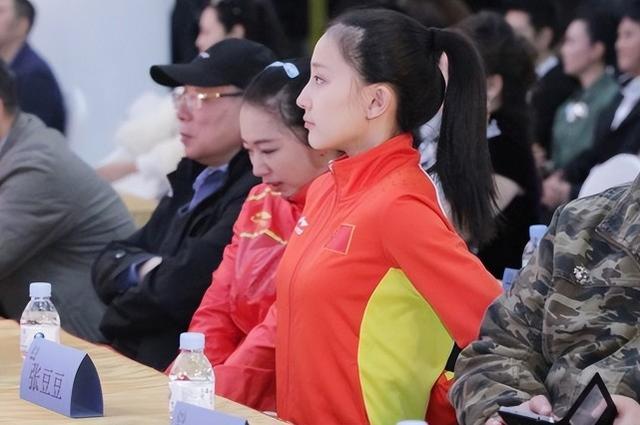 孙杨|孙杨恋情再添实锤！携手体操女神亮相商场，曾因一张照片爆红