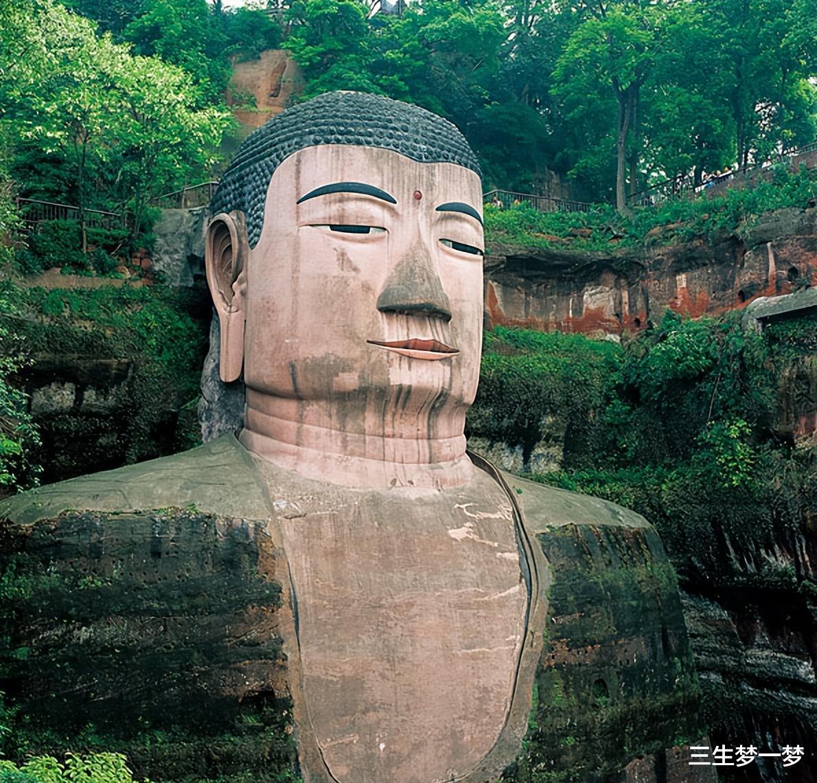 传闻乐山大佛身体埋有宝藏?发现“暗门”,或将揭开多年未解之谜