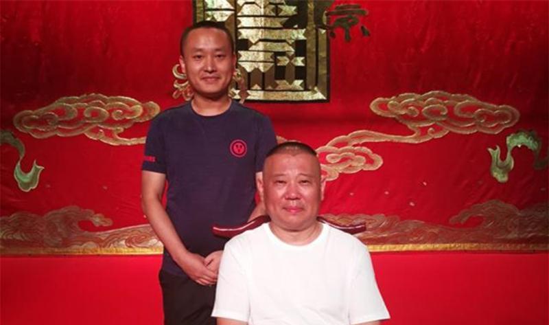 刘鹤春|德云社小剧场停演，演员开始不注重形象，刘鹤春的晒照引发热议