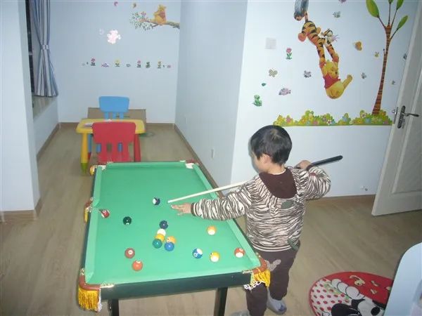 晒晒新家，朋友说看到电视差点以为进了影院，装得太个性了