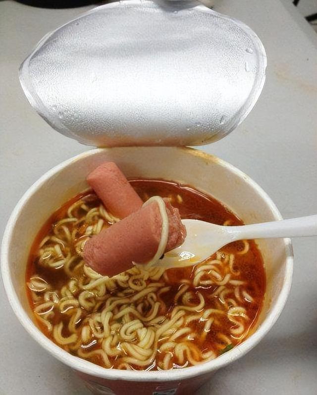 东南亚旅游|上海阿姨去成都旅行,自带了三餐