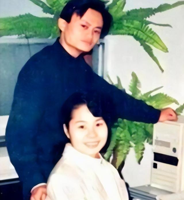 马云|为什么马云说，没有他老婆就没有阿里巴巴，妻子张瑛有多不简单？
