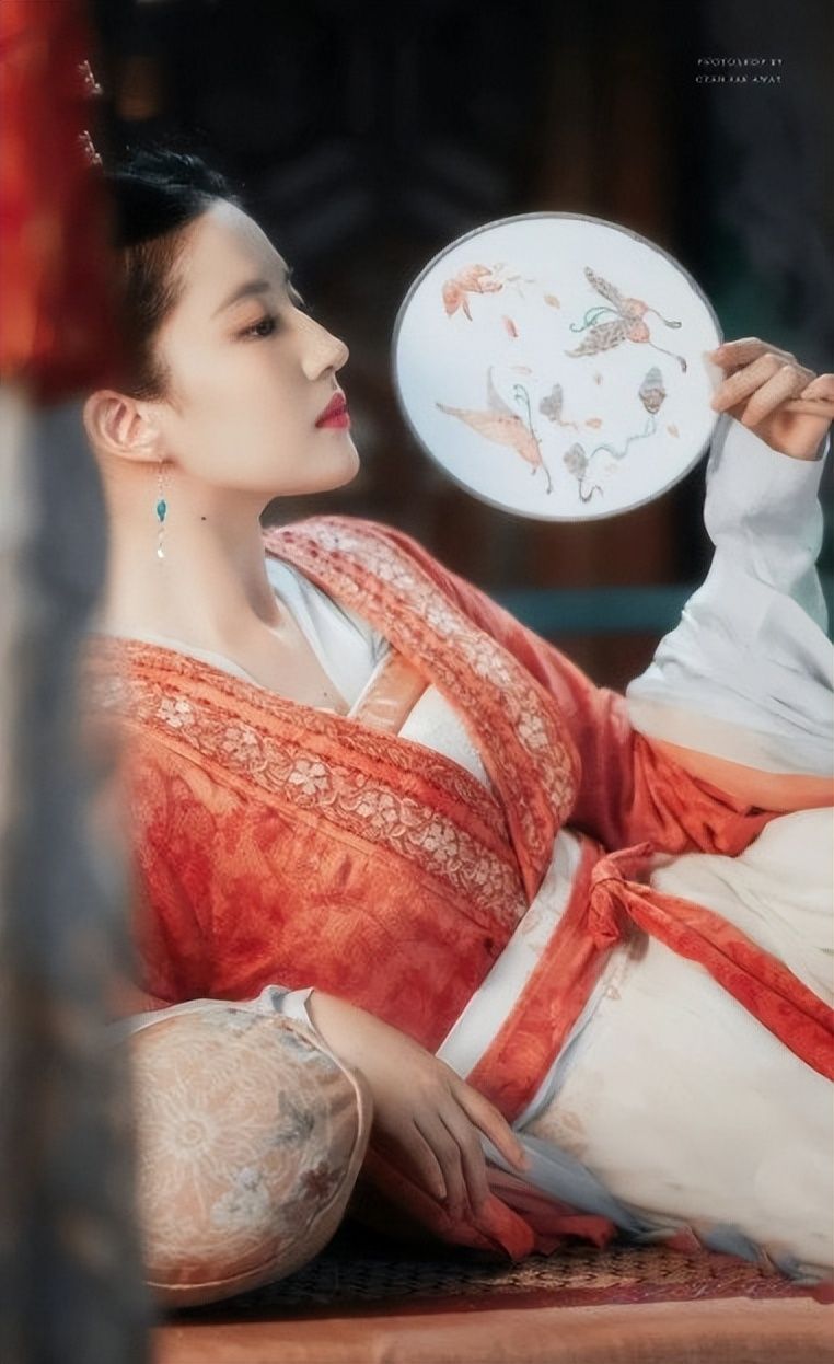 刘亦菲|刘亦菲被传要接新戏《长陵》，甚至传她嫌弃男主咖位低，要求换人