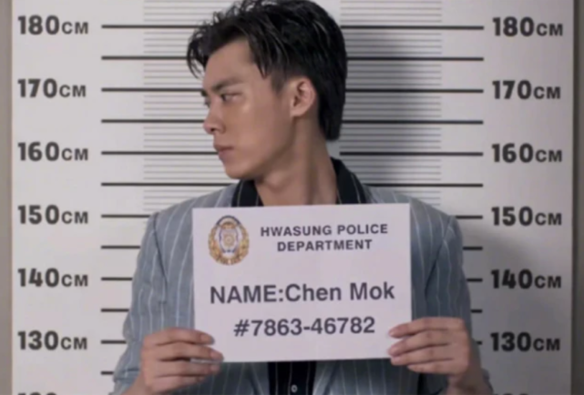 李易峰|李易峰床照曝光，经常找固定对象，并且出手相当阔绰