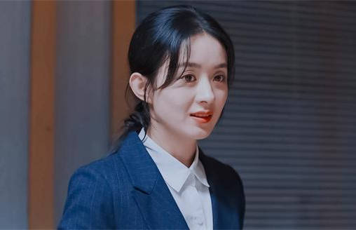 杨幂|85花真的老了？杨幂怼脸近照难掩法令纹，赵丽颖直播全靠滤镜救