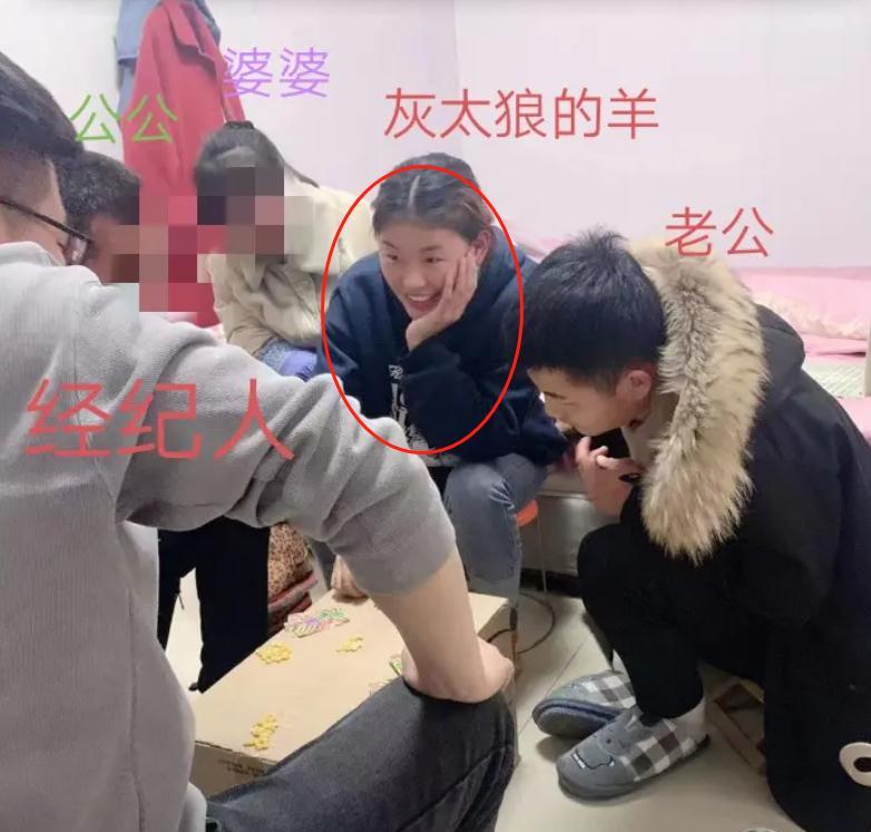 惠然|网红“灰太狼的羊”事件出现反转,丈夫回应获支持,女方素颜曝光