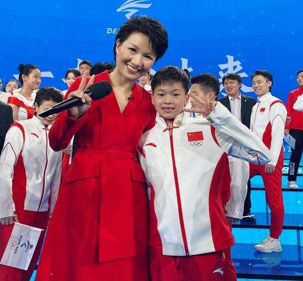 全红婵|官媒正式官宣，恭喜全红婵登上春晚，红姐光宗耀祖了