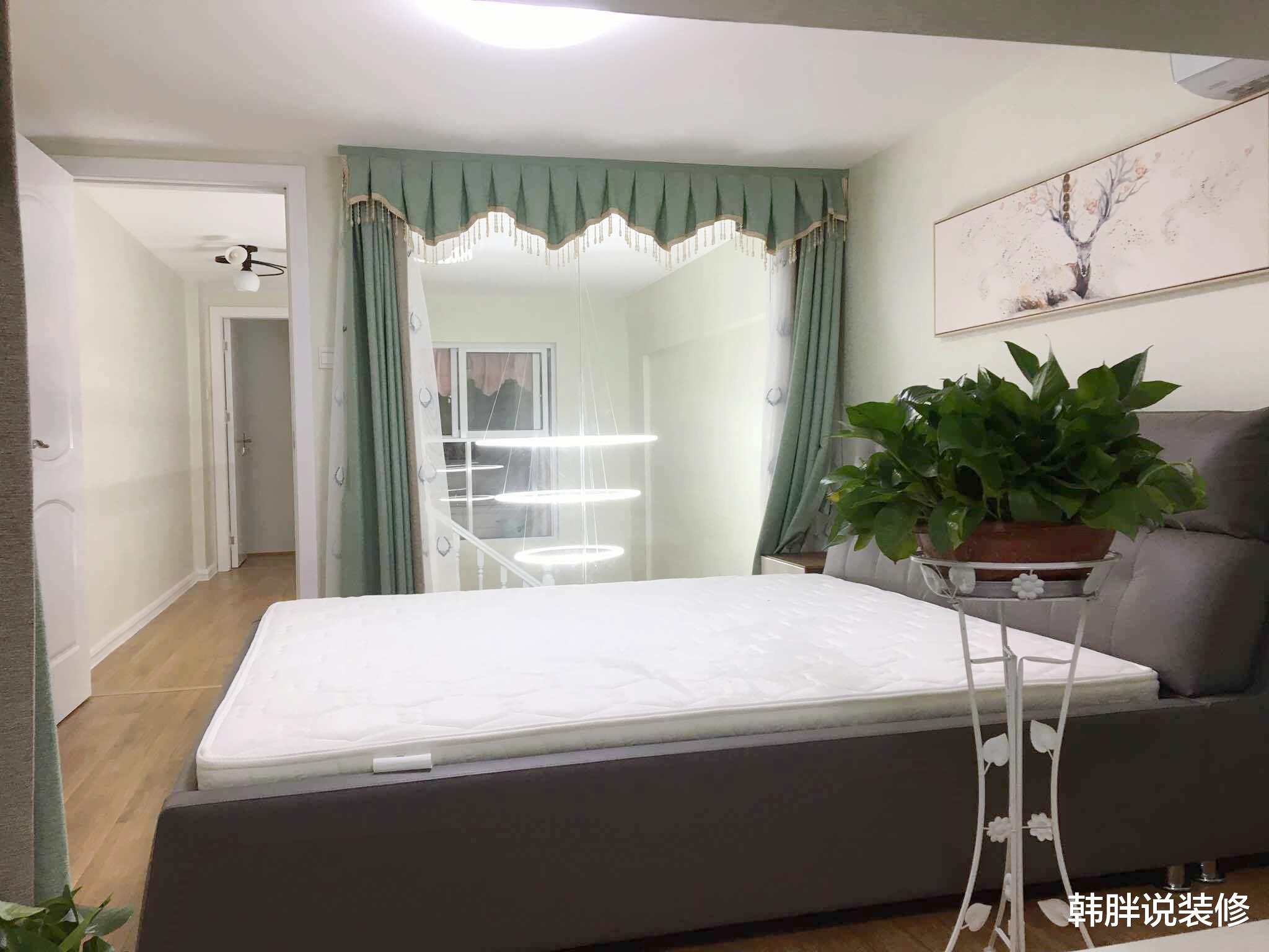 香港30岁女白领,花大钱买下35㎡小复式,总共15万装出小别墅效果