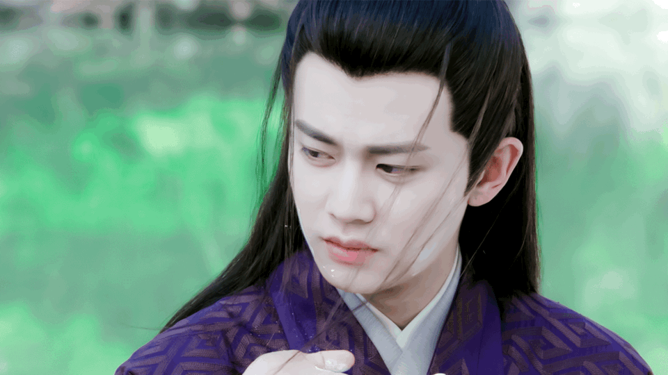 许凯|“龙须刘海”不要轻易尝试!有人仙气飘飘,有人酷似蟑螂精转世