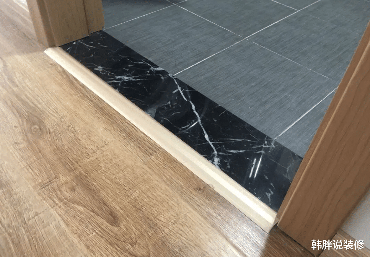 现在装修新房，要不要安装门槛石？包工头：能不装就最好别装