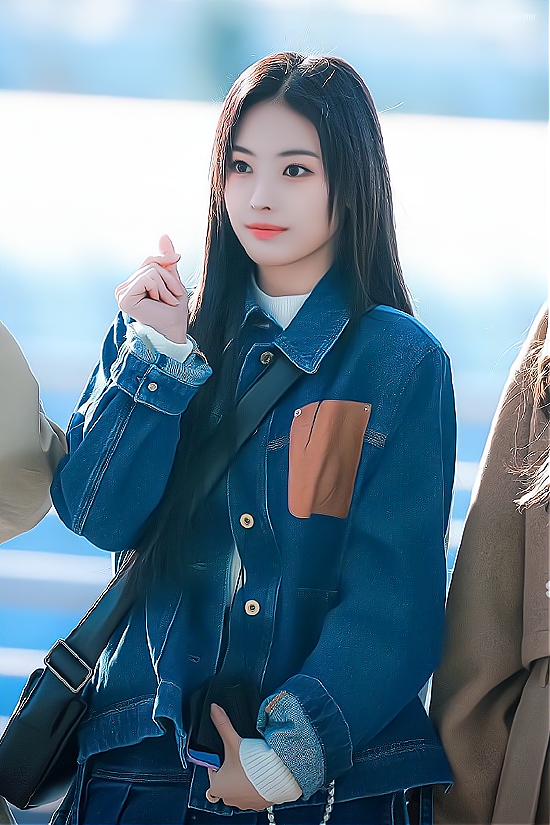 nmixx|JYP娱乐公司宣布7人组合NMIXX成员崔允珍退出组合，2022年才出道