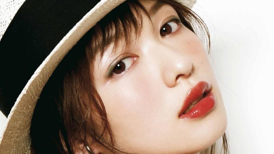 散粉 石原里美、秀智的妆容好高级，原来都是赢在底妆上？叠加蜜粉更清透