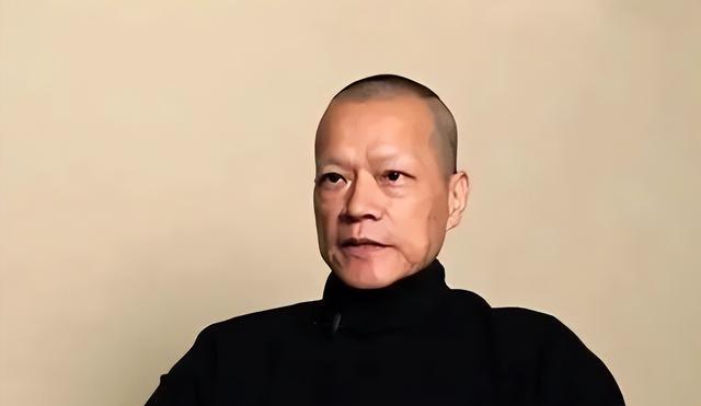 洪朝丰|洪朝丰：曾是著名主持，富婆包养10年后精神失常，60岁出家修佛