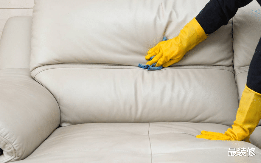 沙发摆放有讲究,最好避开这4个地方,不是迷信,有科学依据!