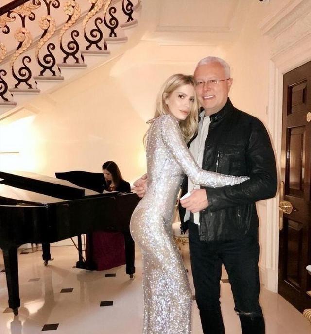 豪门|35岁俄罗斯第一富婆：生4娃身材宛如“少女”，坐稳豪门阔太之位