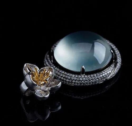 |玻璃种翡翠的替身水沫子？行家教你如何区分玻璃种翡翠和水沫子！