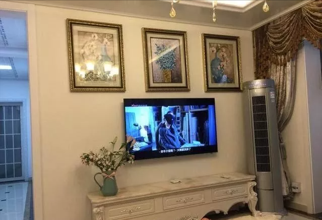 餐客厅花3万装集成吊顶,完工看是好看,却被老妈骂钱多烧得慌!