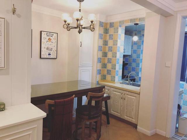 120平方米的小三居,经典的美式风格,实用性很强