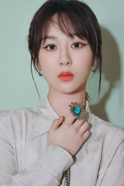 杨紫|童星出道的杨子，不仅演技好，穿衣搭配也是一把好手