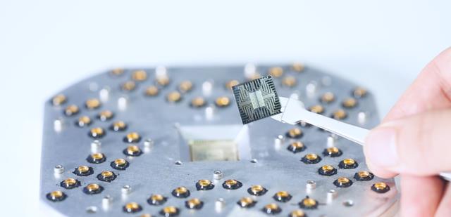 什么是量子计算机?我国量子计算机离国际领先水平有多远?