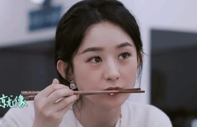 赵丽颖|宁静问:为什么把儿子留给冯绍峰?赵丽颖回答9个字,让人意外