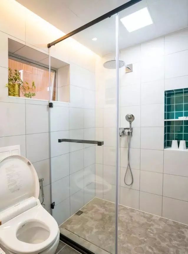 95平米三居室,一进门就被迷住,全屋太温馨、太漂亮了