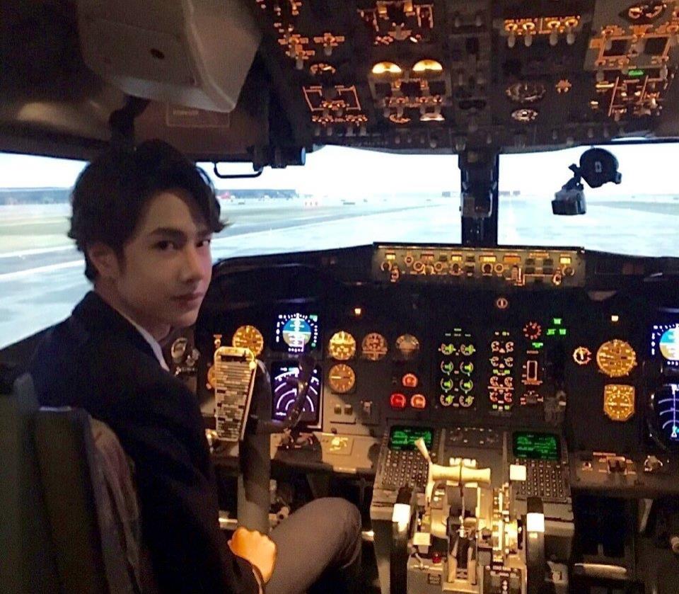 王一博|王一博尝试新角色,正式进组长空之王,王牌飞行员准备就绪