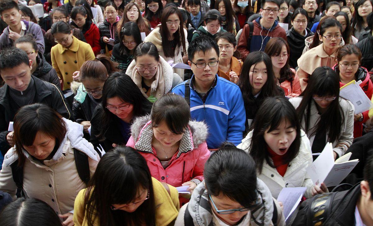 招聘|公务员准备路上，有过什么难忘的事情？小王每一步都很幸运！