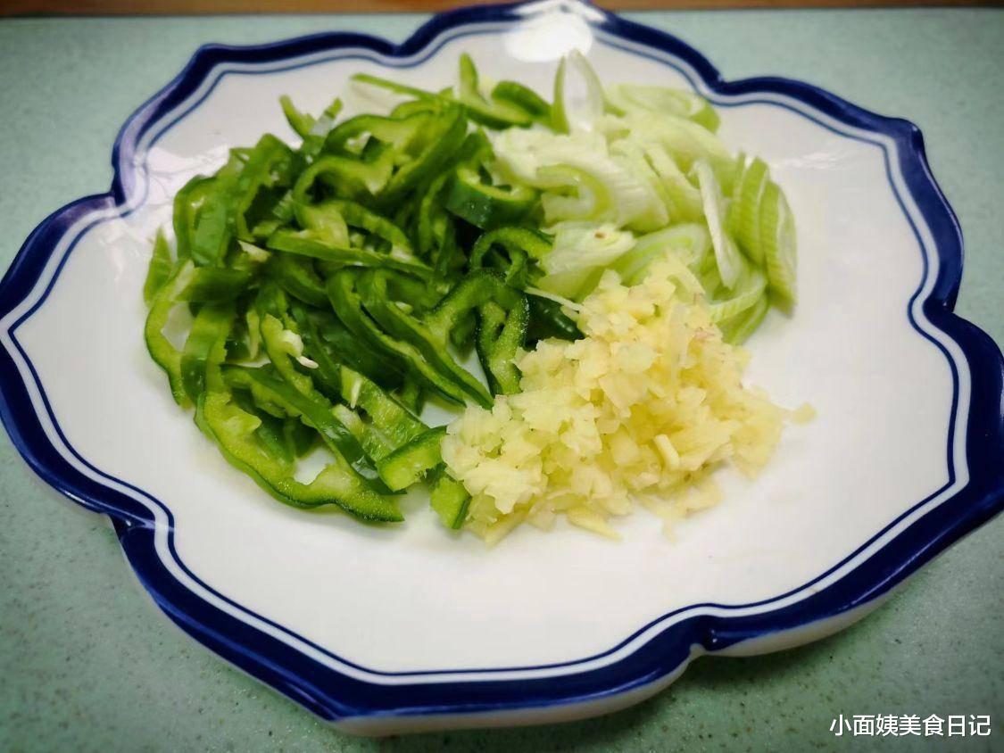 这瓜是蔬菜中的“锌库”，含铁量是南瓜4倍，老人孩子要常吃！