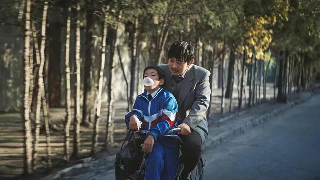 易烊千玺|开年悬疑短剧,专业影评人一致好评,普通观众却反响平平