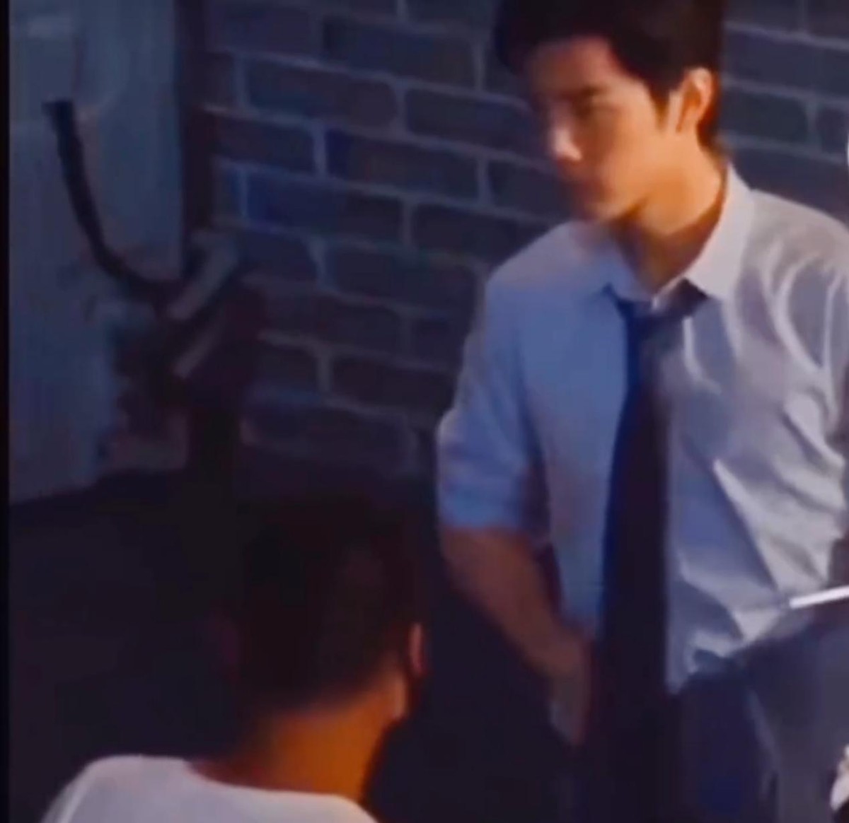 肖战|《梦中的那片海》路透，肖战李沁生图惊艳，高糊也挡不住绝配颜值