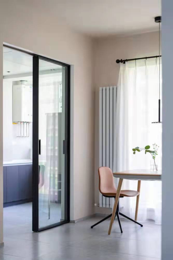 告诉你，厨房推拉门的安装形式的优缺点，教你如何选择。