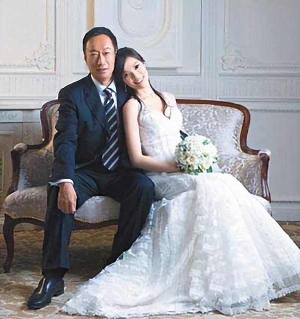 曾馨莹|林心如闺中密友曾馨莹，嫁豪门成阔太，为爱与70岁郭台铭拼四胎