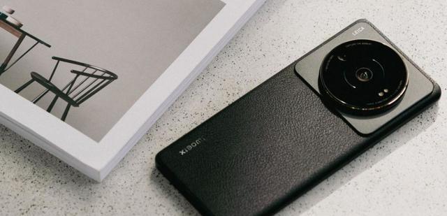 |小米13Pro概念机:三星2K屏+骁龙8Gen2+徕卡镜头,全新外观引关注