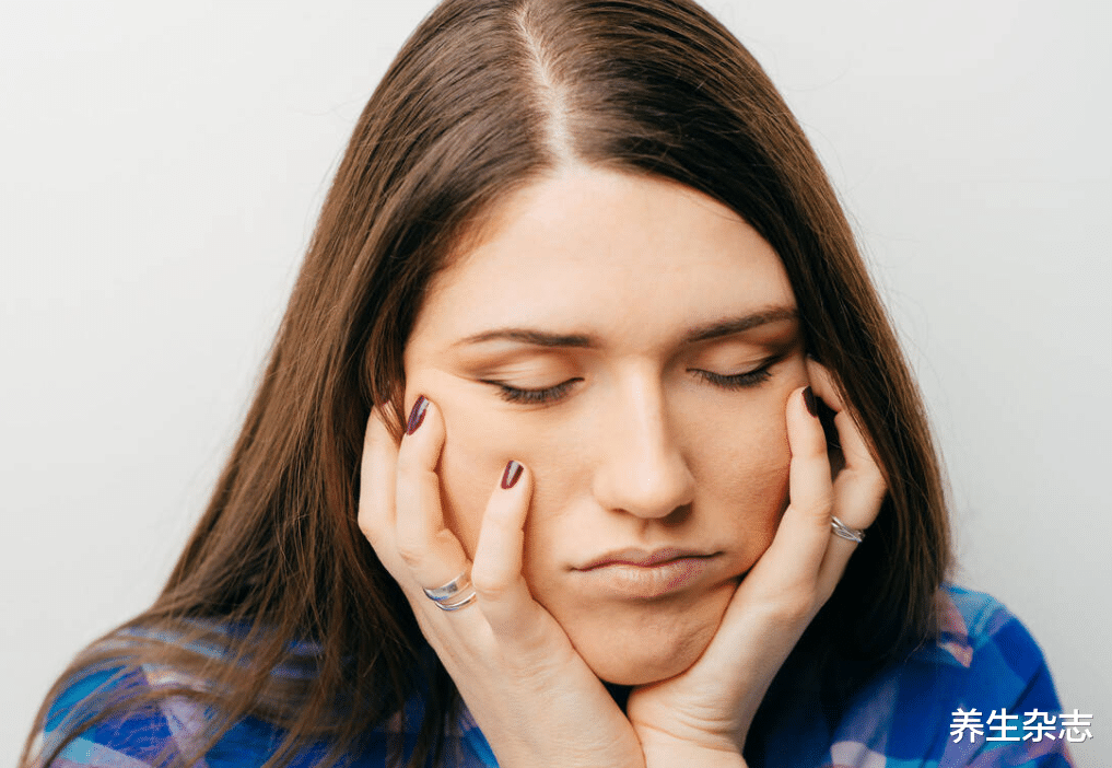 |气血不足善于“伪装”，医生提醒：身体出现3个现象，千万别忽视