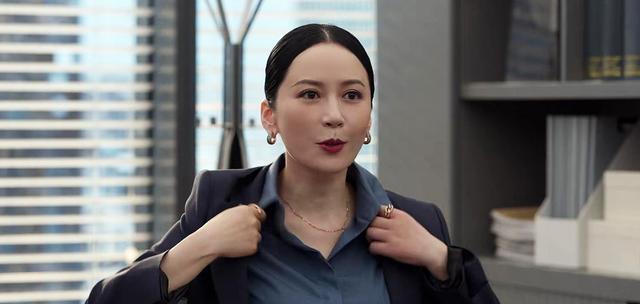 赵今麦|《玫瑰之战》袁泉、黄晓明的表现本就不俗,而她的演技,更加炸屏