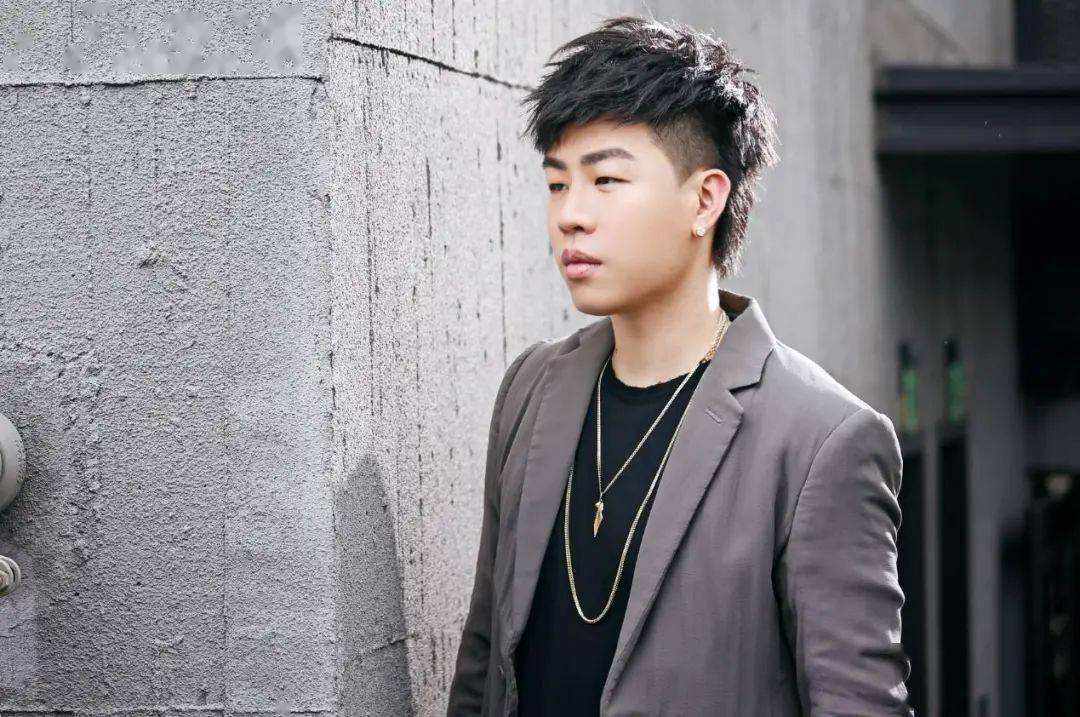 胡彦斌|胡彦斌没有被封杀，节目没有被打码，《人民日报》还有他的消息