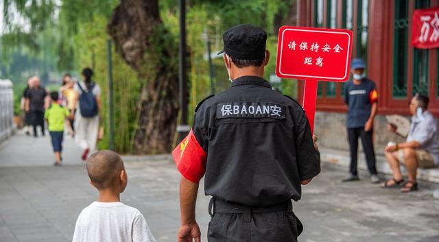 保安|保安公司一边辞掉老员工，一边又在不断招新人，这是什么套路？