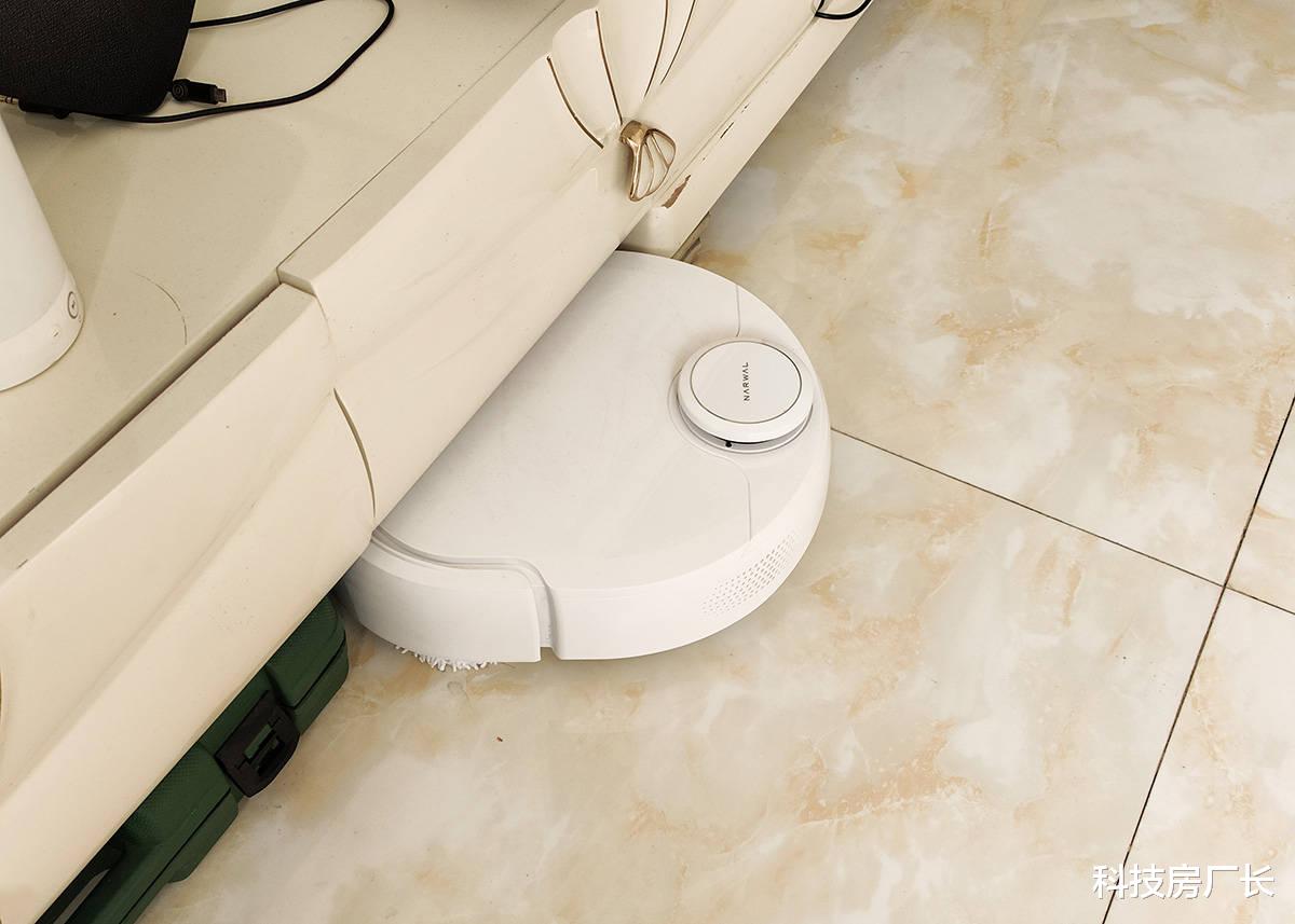 一体机|这是洗衣机还是扫地机,它还会自己洗拖布,云鲸J2扫拖一体机使用体验